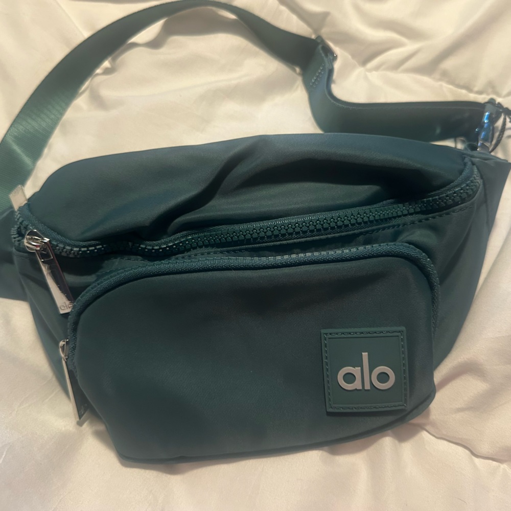 ALO Yoga Forest Green Belt Bag